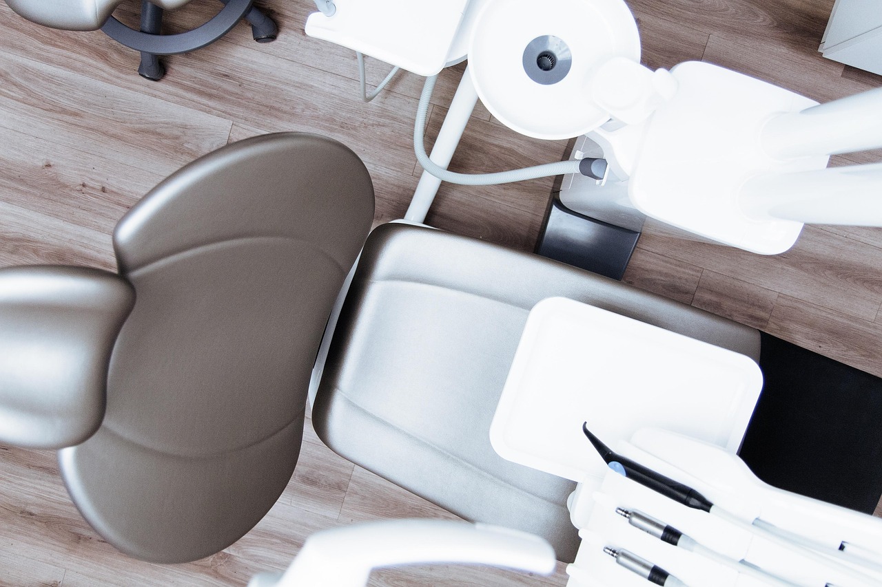 dentist-2589771_1280.jpg